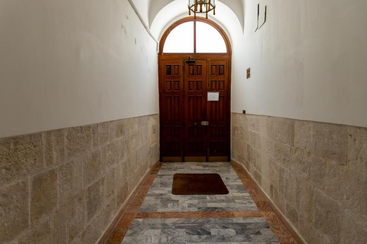 Dimora Del Corso Apartament Bari Bagian luar foto
